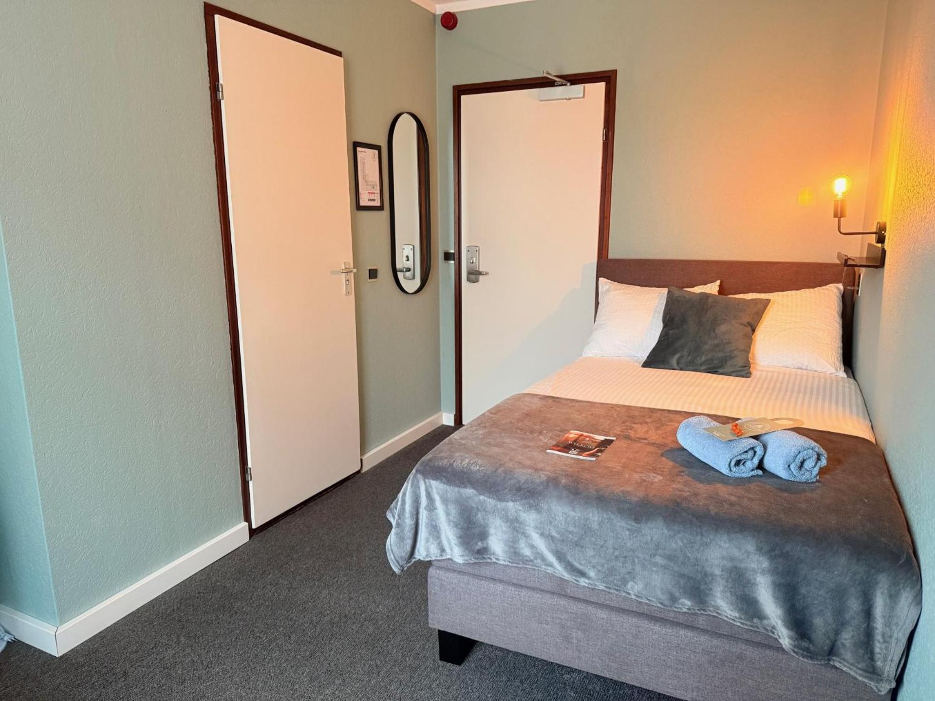 Hotel Restaurant 'T Ronde Loegh Winschoten Bagian luar foto